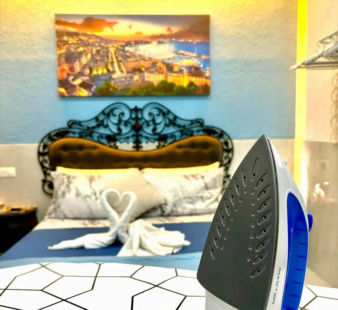 Apartment Holiday Home The Tourist 24 Naples Italy