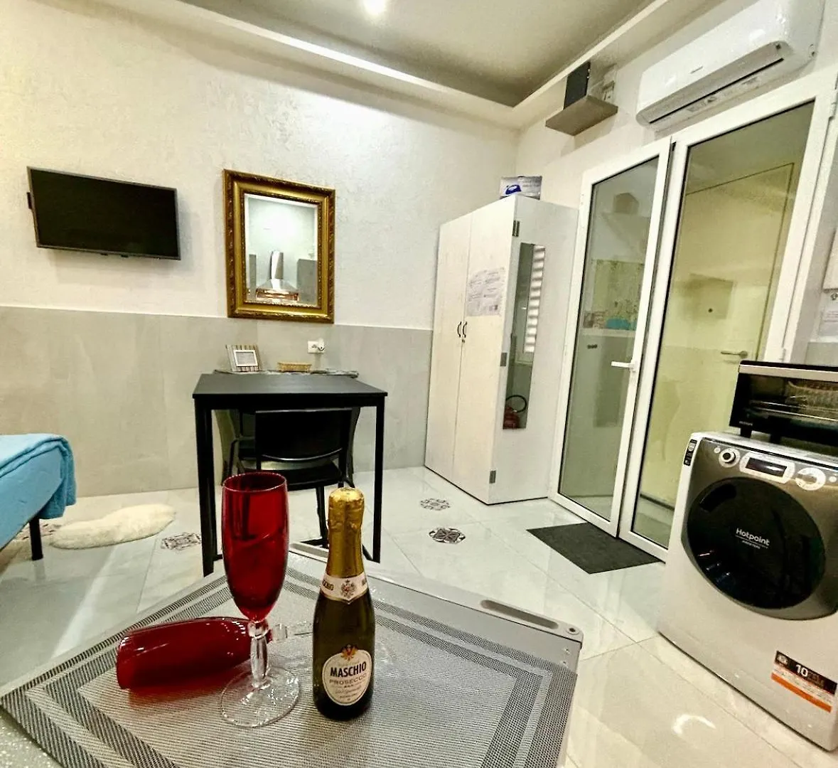 Holiday Home The Tourist 24 Naples Apartment