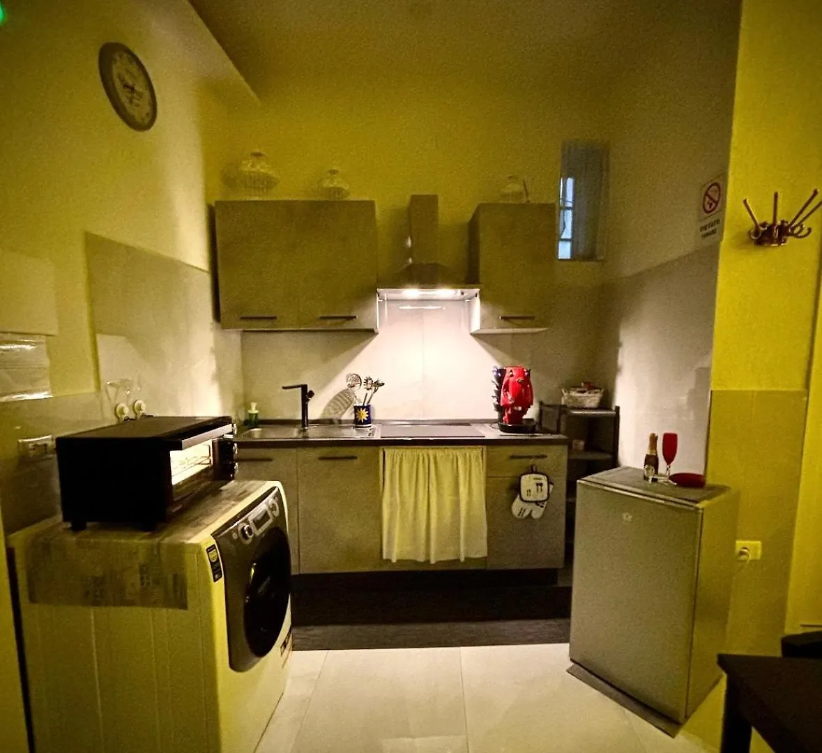 Holiday Home The Tourist 24 Naples 0*,  Italy
